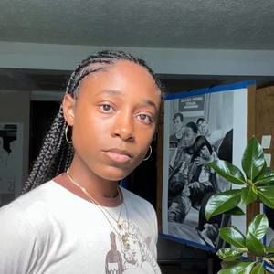 Meet your Posher, Devin